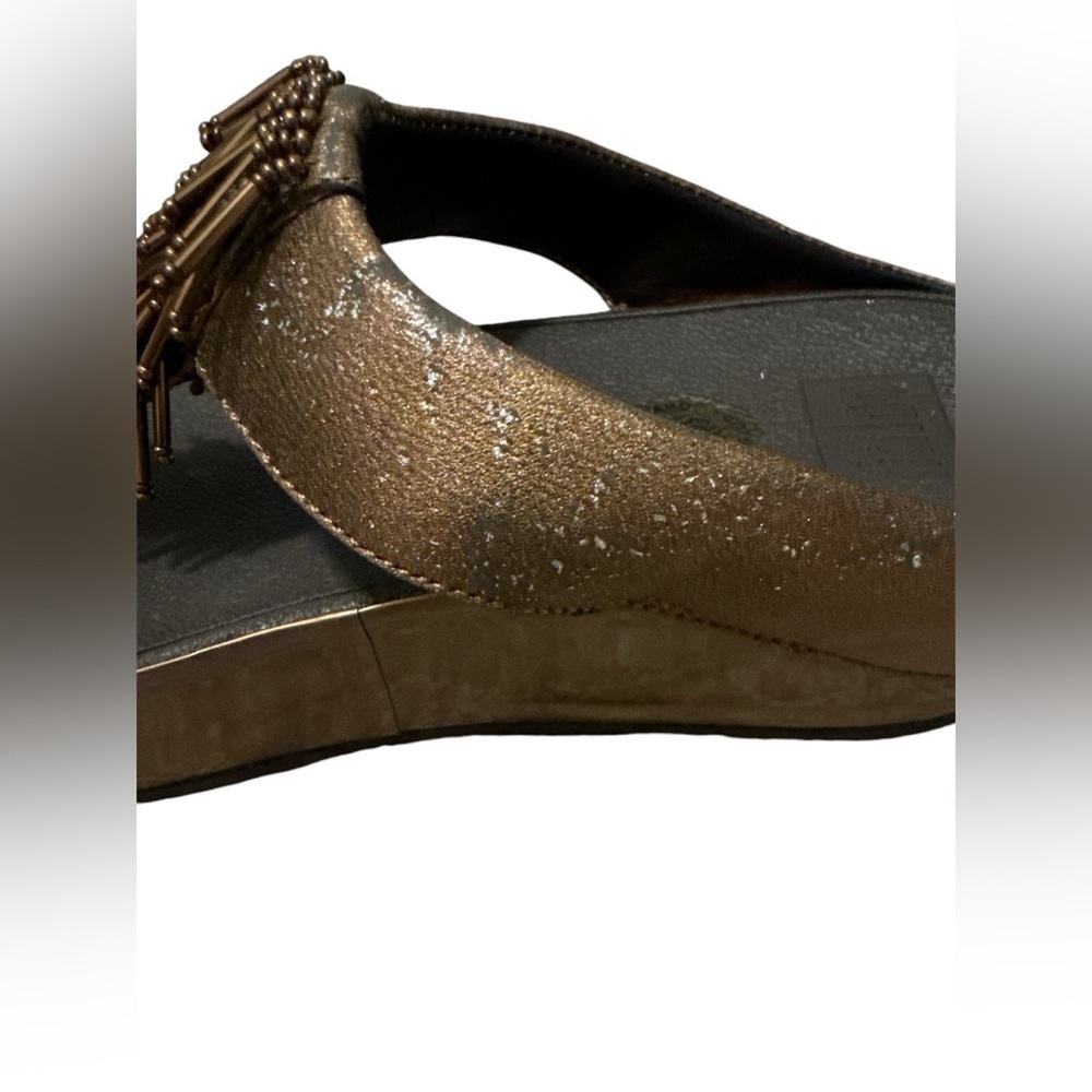 FitFlop Cha Cha Women’s Flip Flop Bronze - Picture 6 of 9